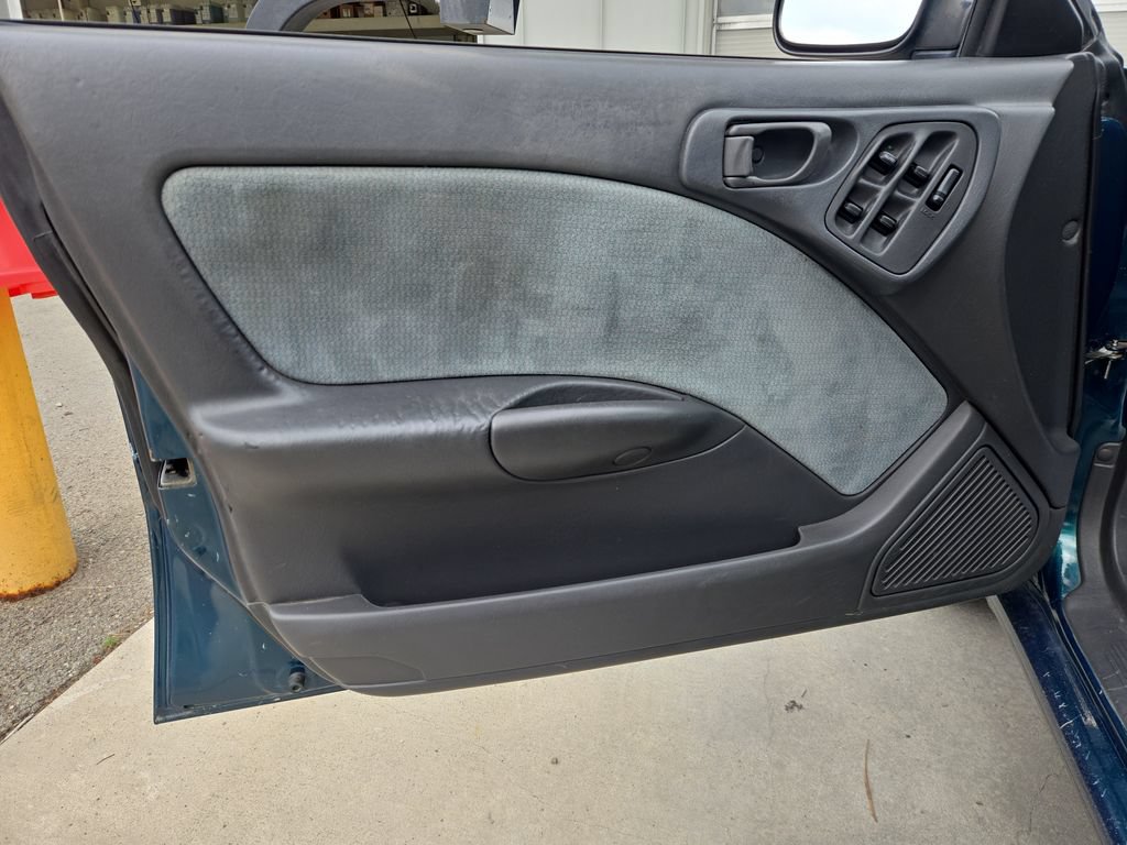 Used 1995 Subaru Legacy L AWD/4WD image 12