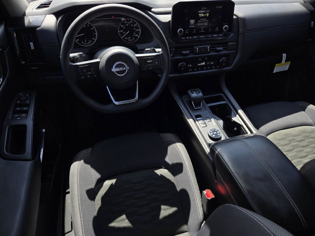 Certified 2025 Nissan Pathfinder S AWD/4WD image 15