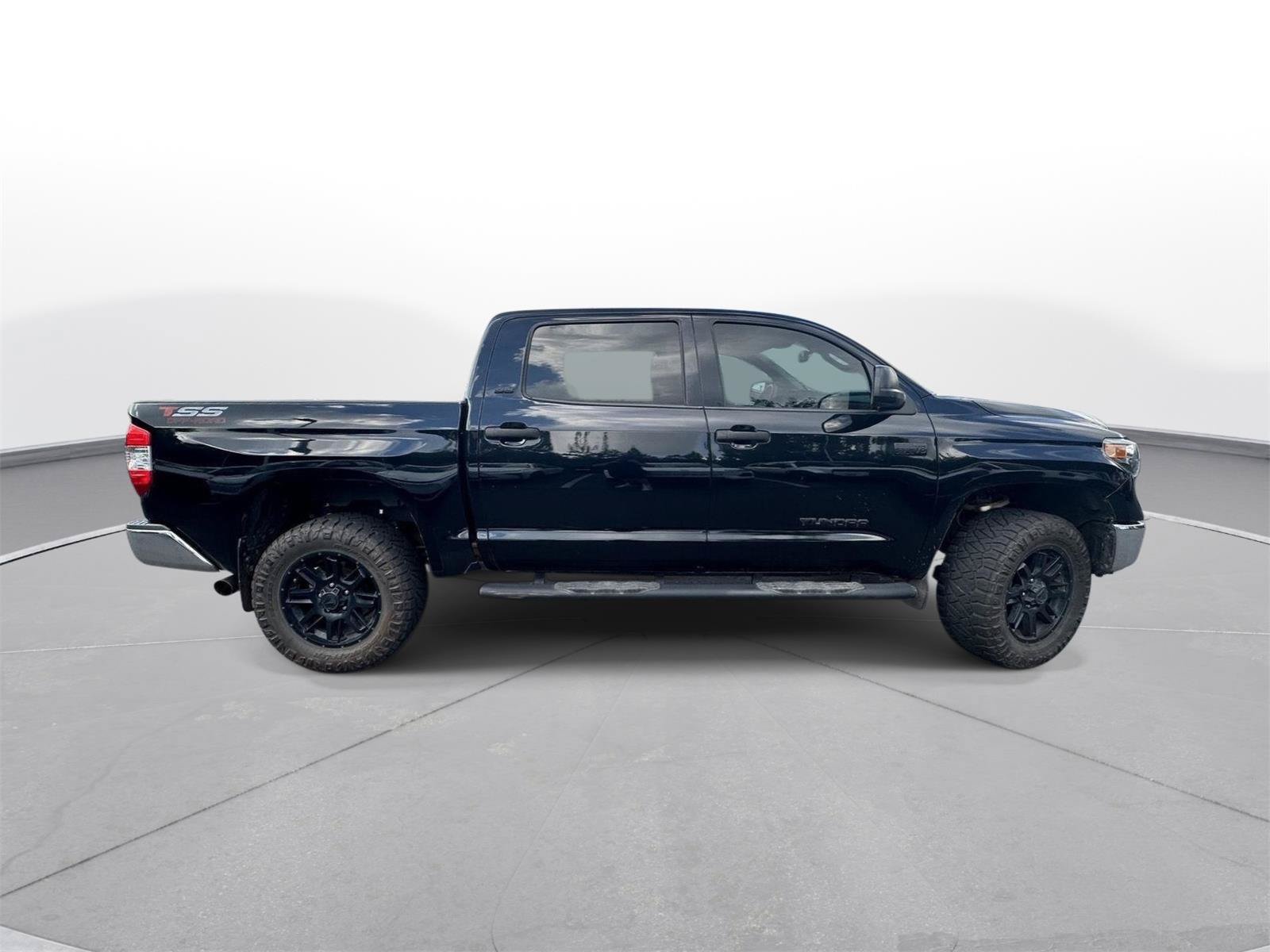 Used 2021 Toyota Tundra SR5 w/ SR5 Leather Package RWD image 5