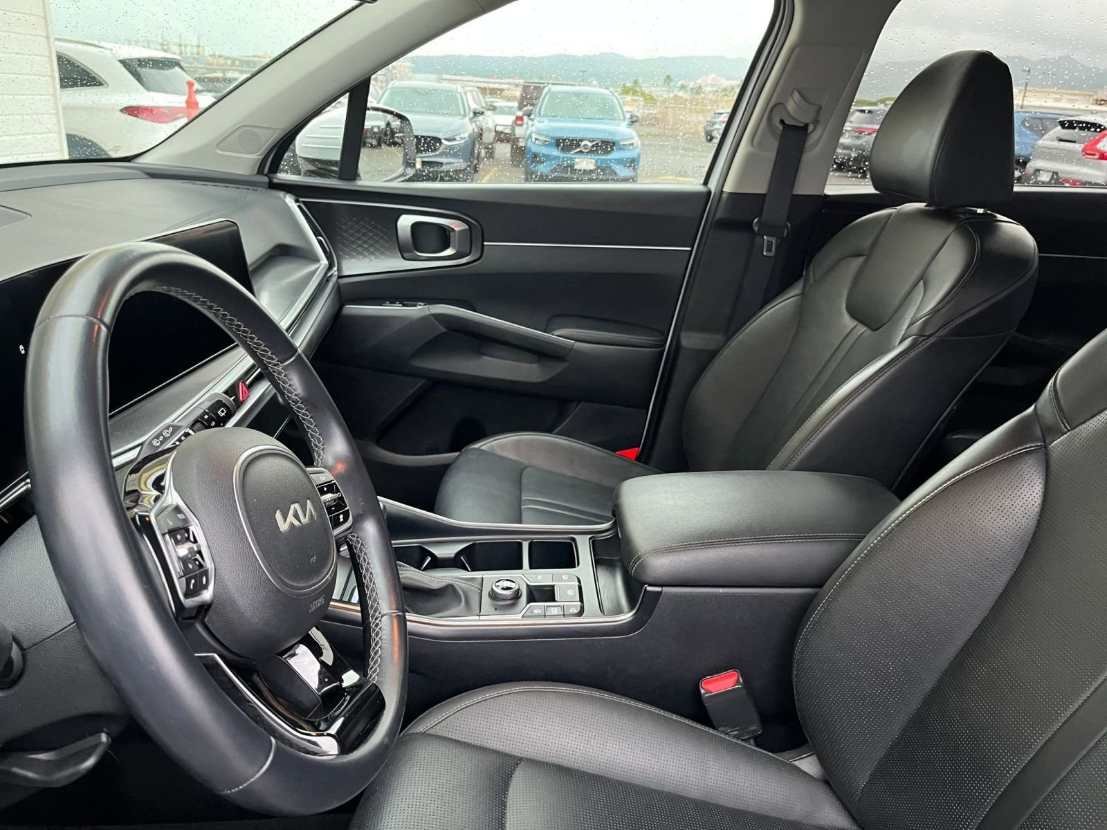 Used 2024 Kia Sorento S FWD image 29