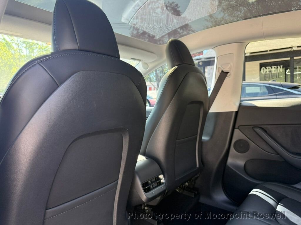 Used 2021 Tesla Model Y Long Range AWD/4WD image 11