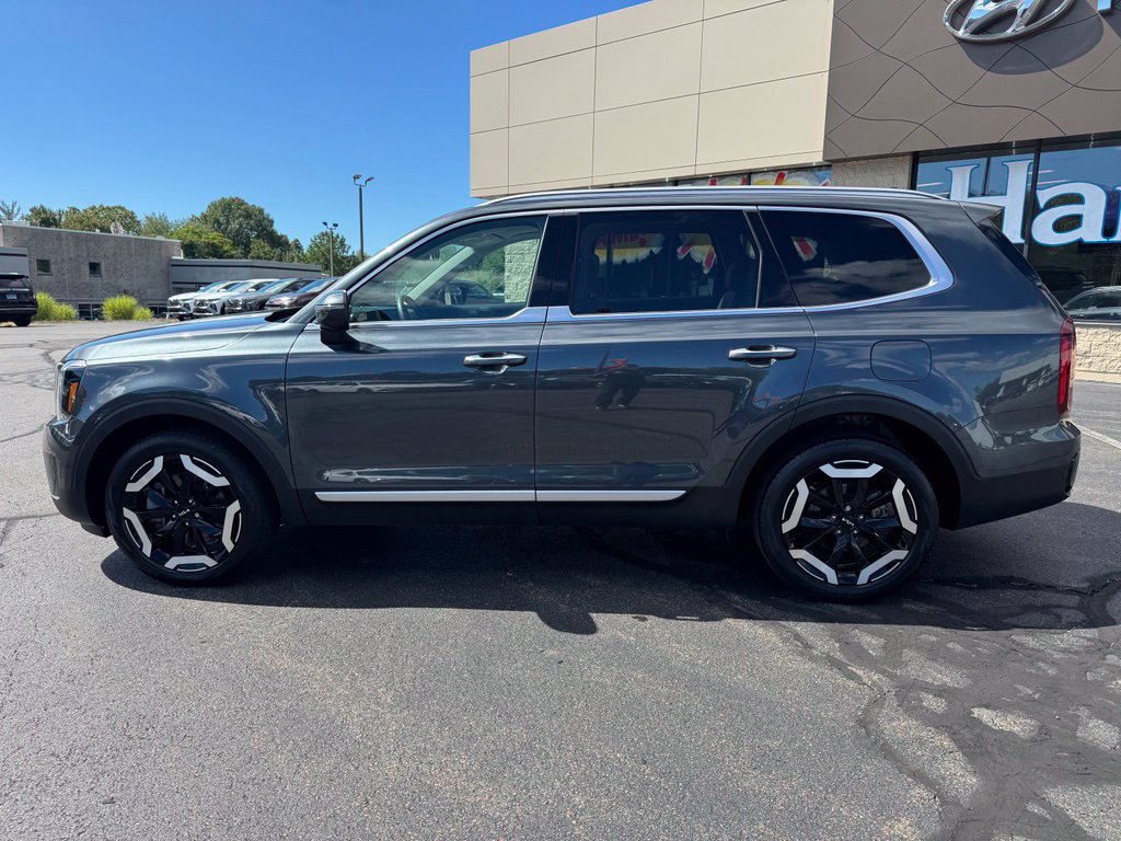 Used 2024 Kia Telluride S w/ S Sunroof Package AWD/4WD image 8