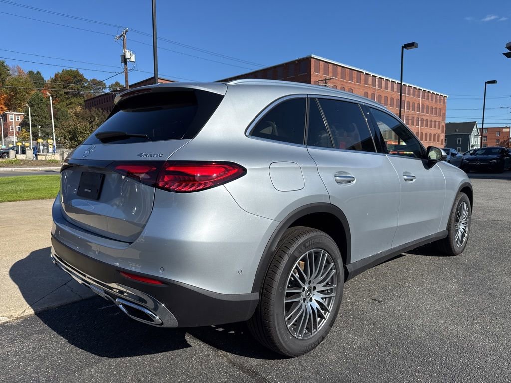 New 2026 Mercedes-Benz GLC 300 4MATIC image 9