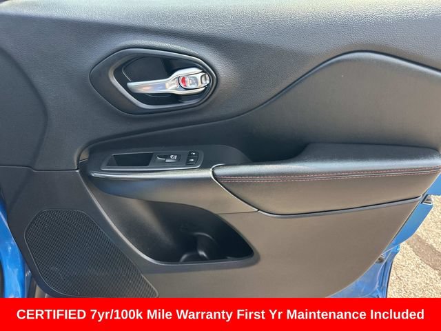 Used 2022 Jeep Cherokee Trailhawk w/ Sun, Sound & Nav Group AWD/4WD image 9