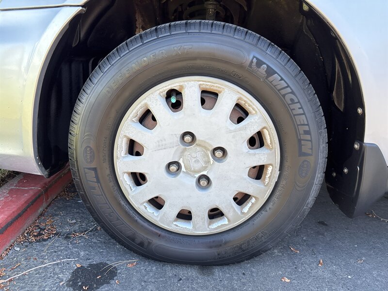Used 2001 Honda Accord VP image 19