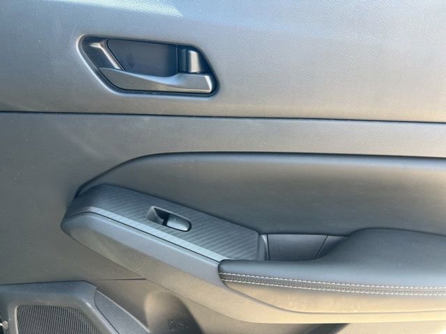 Used 2025 Nissan Altima 2.5 SV FWD image 31