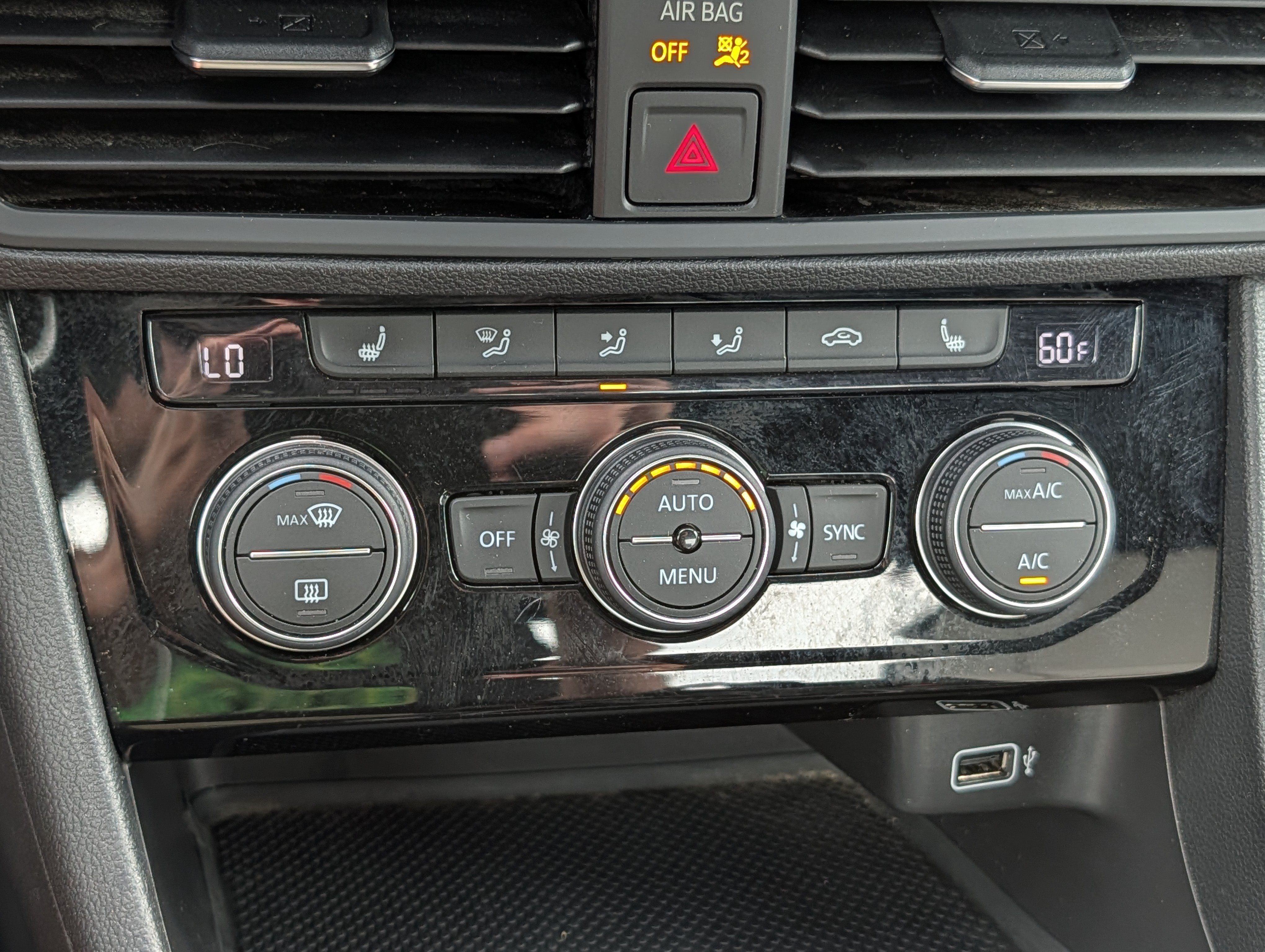 Used 2019 Volkswagen Jetta R-Line FWD image 23