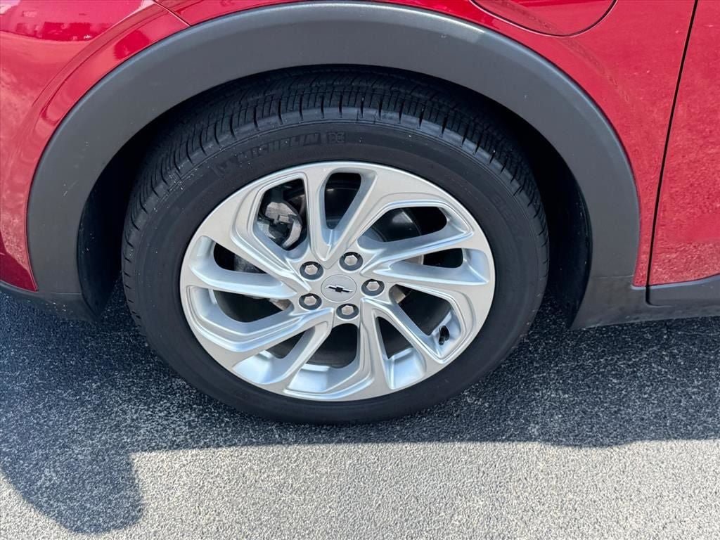 Used 2022 Chevrolet Bolt EUV LT FWD image 18