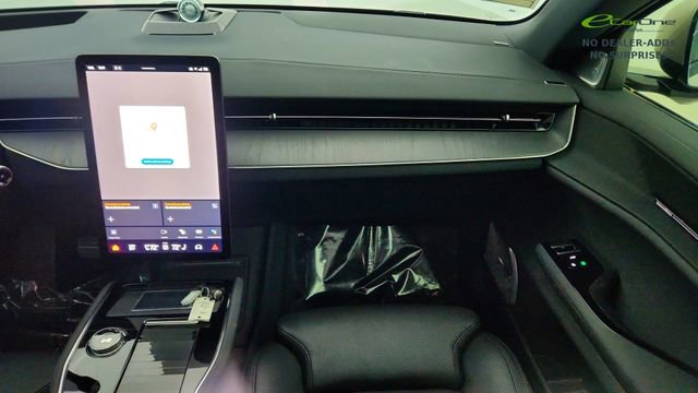 Used 2025 Polestar Polestar 3 image 36