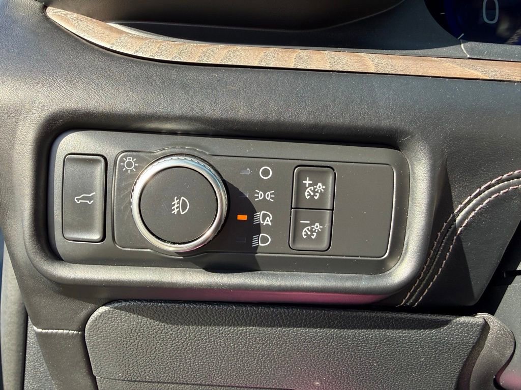 Used 2020 Ford Explorer Platinum image 30