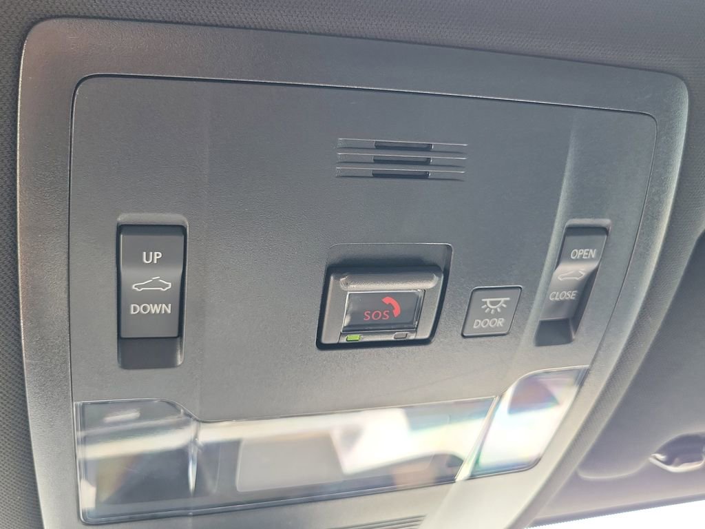 Used 2024 Lexus IS 350 F Sport RWD image 11