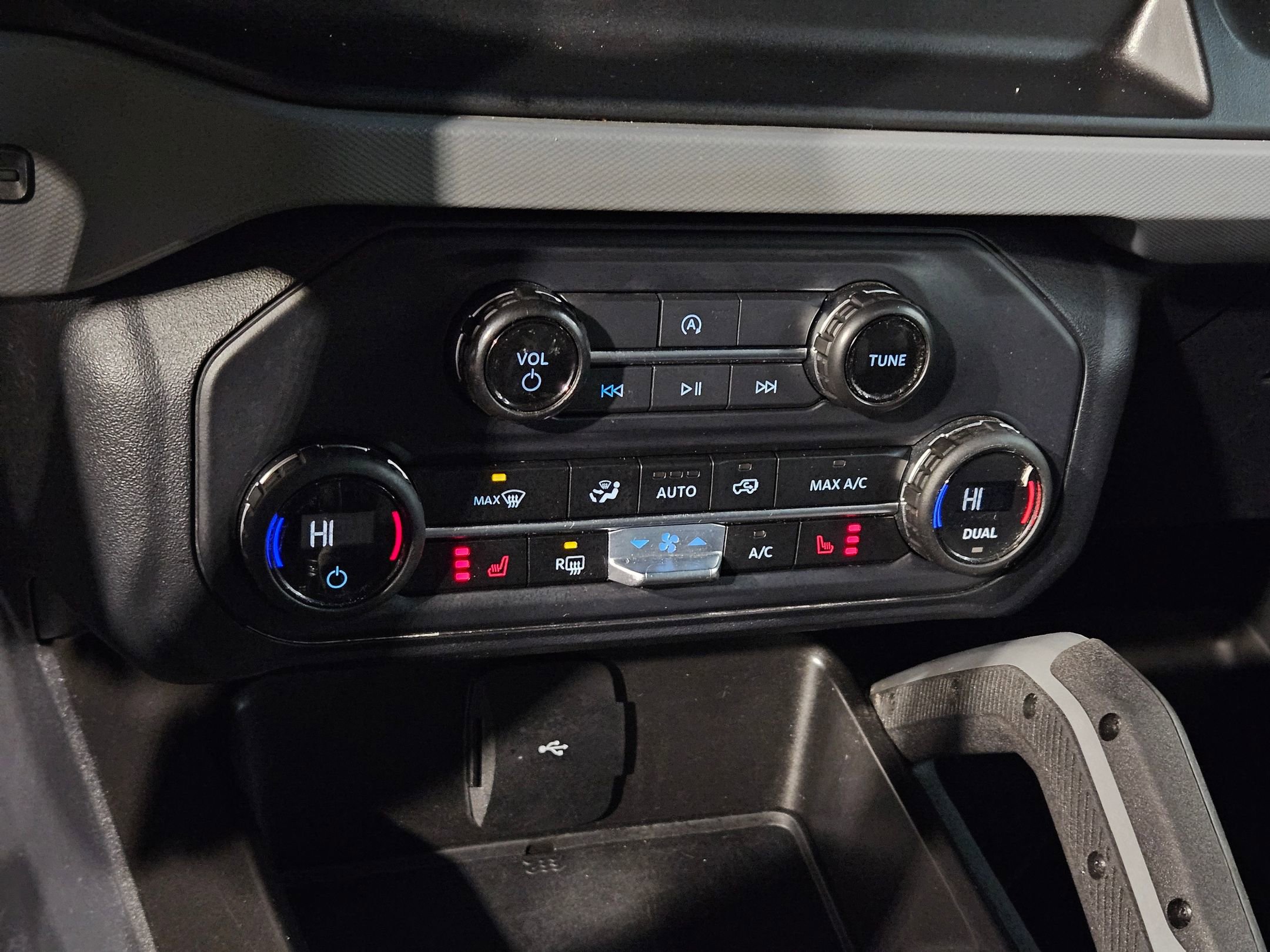 Used 2023 Ford Bronco Big Bend image 30