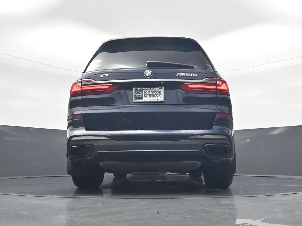 Used 2021 BMW X7 M50i w/ Executive Package image 25