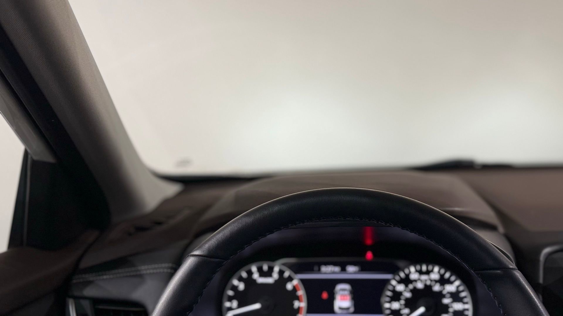 Used 2023 Nissan Rogue SV w/ SV Premium B Package image 60