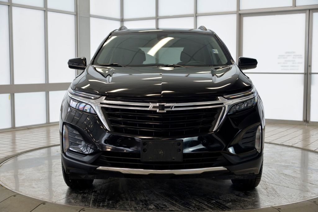 Used 2023 Chevrolet Equinox LT image 3