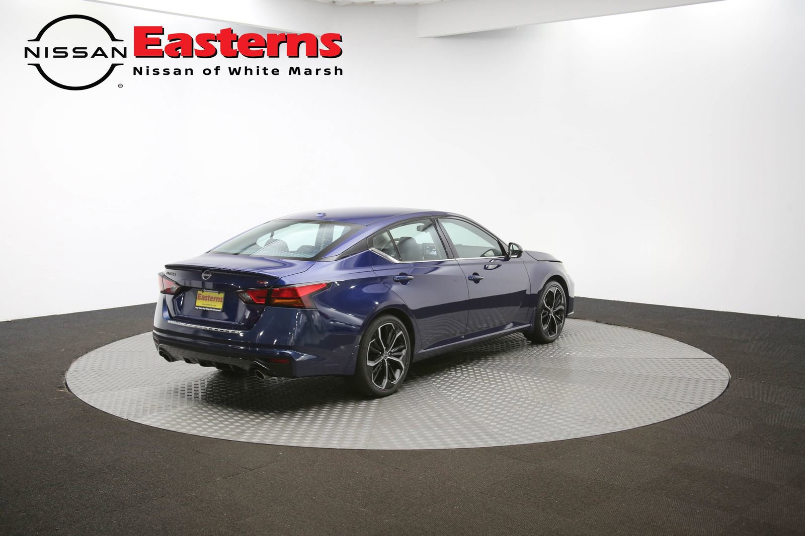 Used 2023 Nissan Altima 2.5 SR w/ SR Premium Package image 38