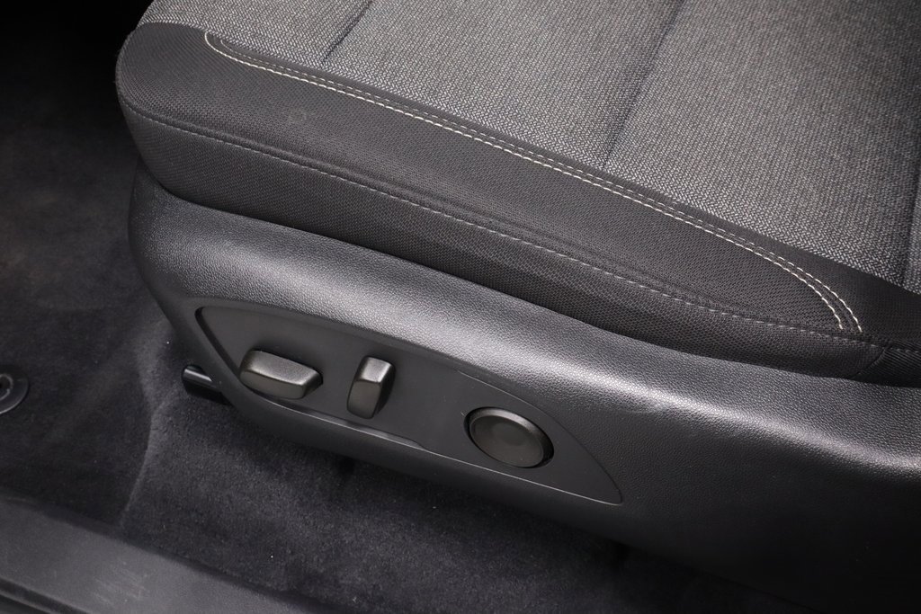 Used 2025 GMC Acadia Elevation image 21