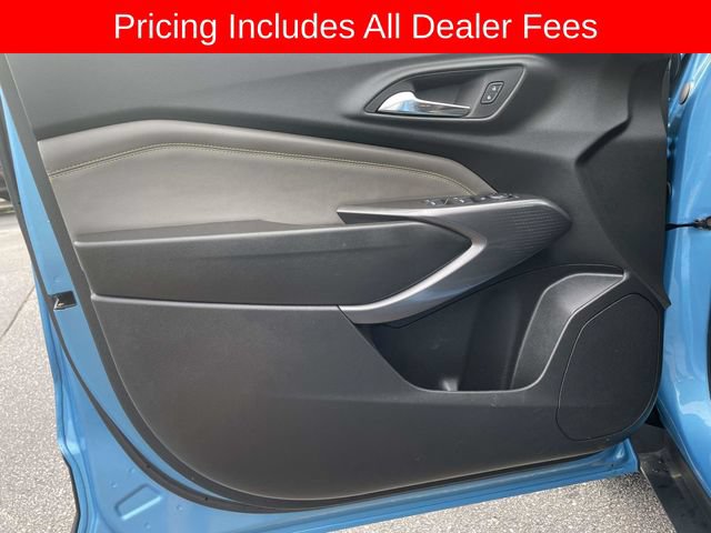 Used 2025 Chevrolet Trax ACTIV w/ Driver Confidence Package FWD image 18