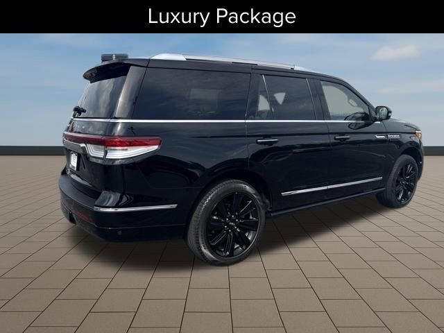 Certified 2023 Lincoln Navigator Reserve image 6