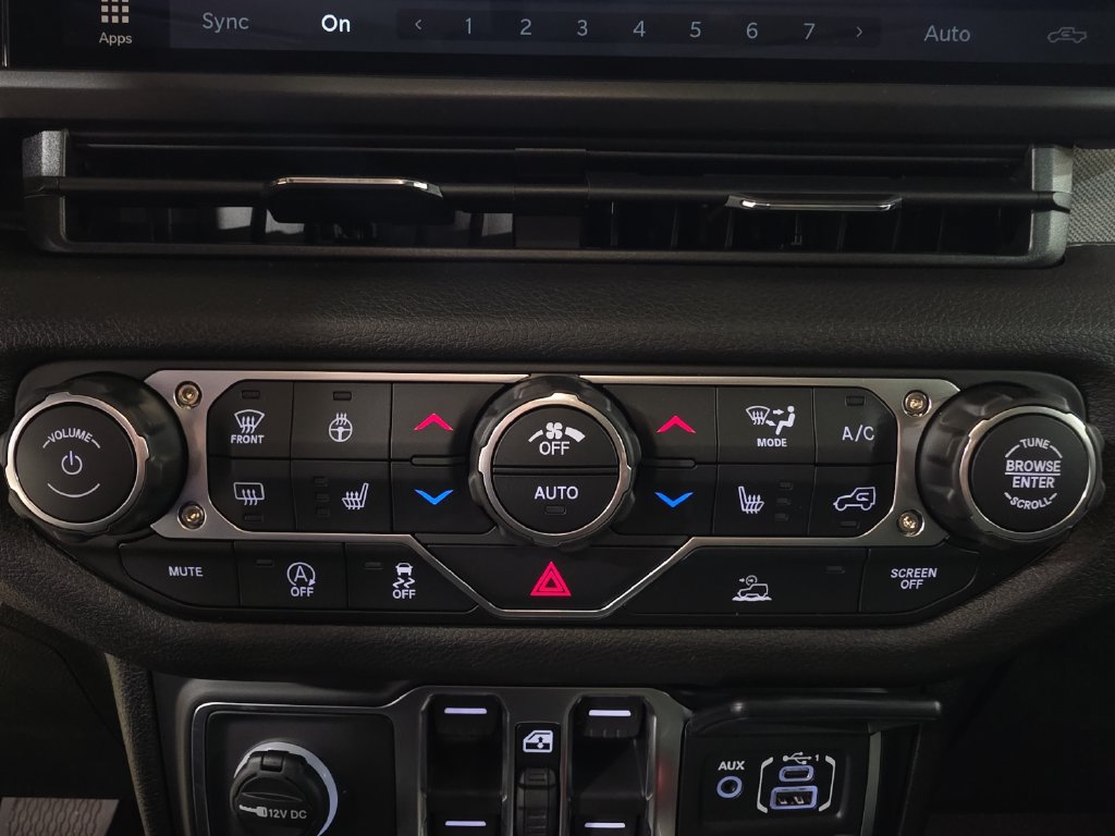 New 2026 Jeep Gladiator Sport AWD/4WD image 19