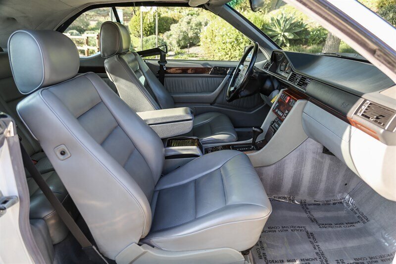 Used 1995 Mercedes-Benz E 320 Convertible image 54