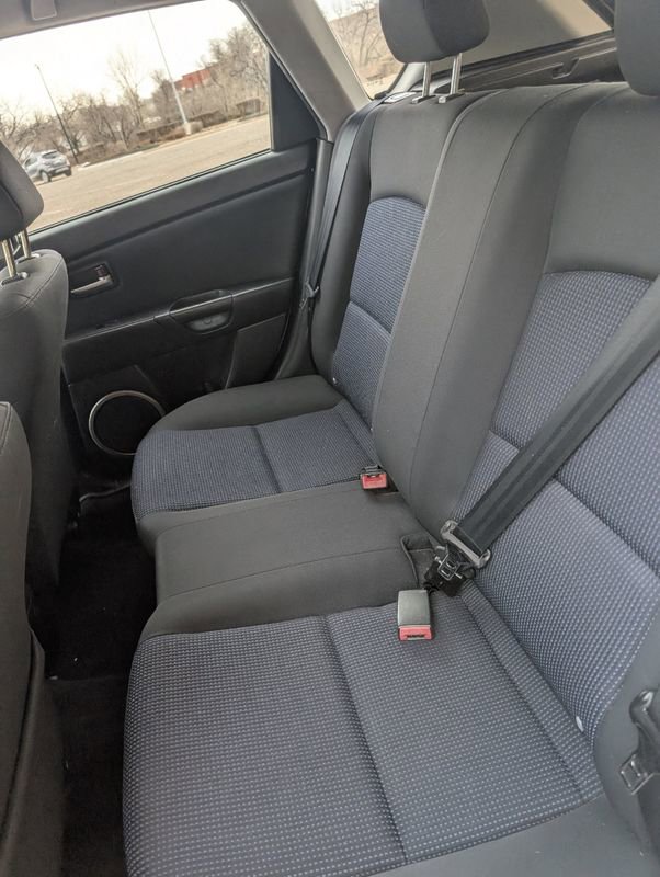 Used 2006 MAZDA MAZDA3 s image 23