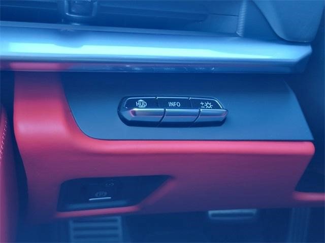 Certified 2023 Chevrolet Corvette Stingray Premium Conv w/ Z51 Performance Package image 28