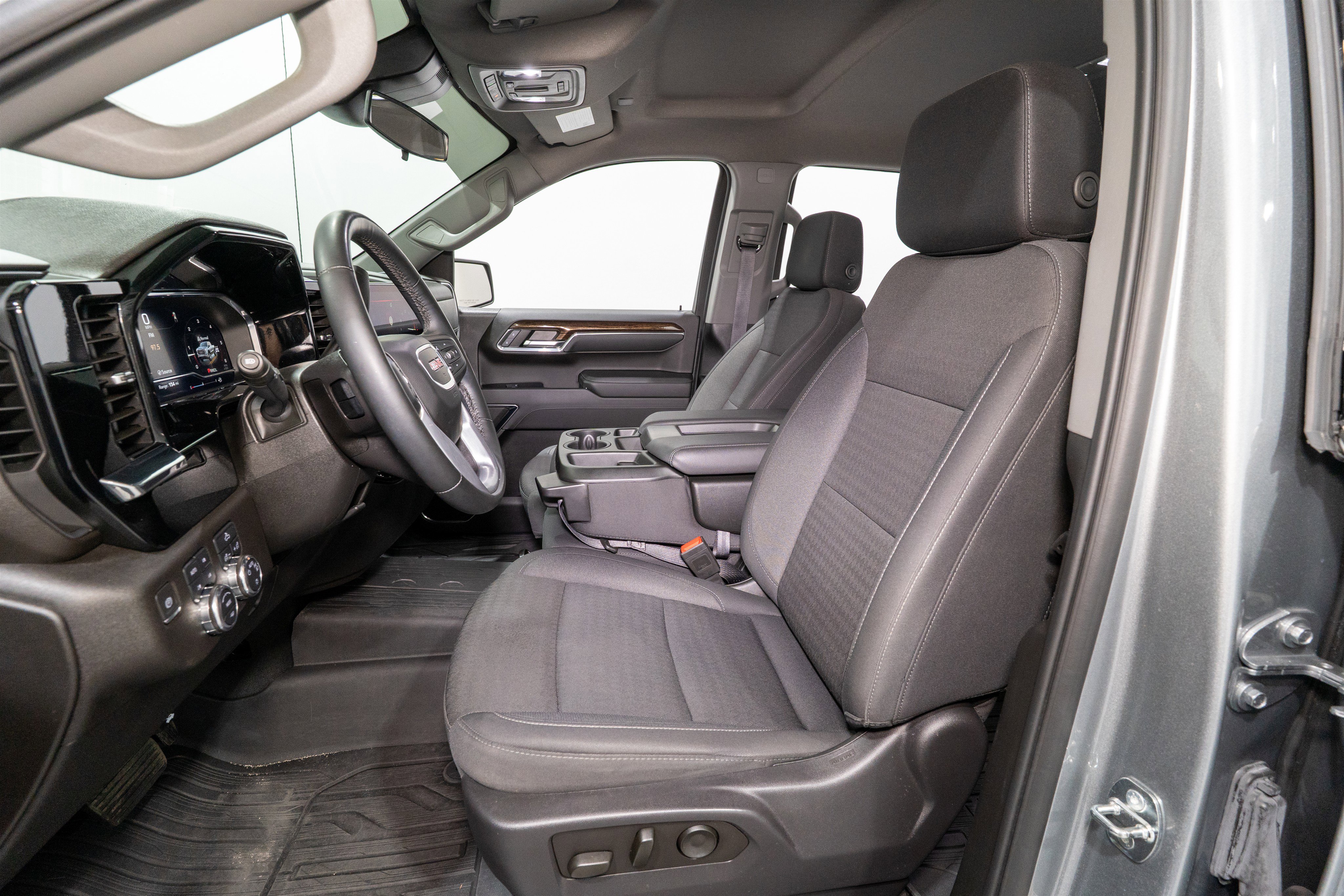 Used 2024 GMC Sierra 1500 SLE w/ Preferred Package image 15