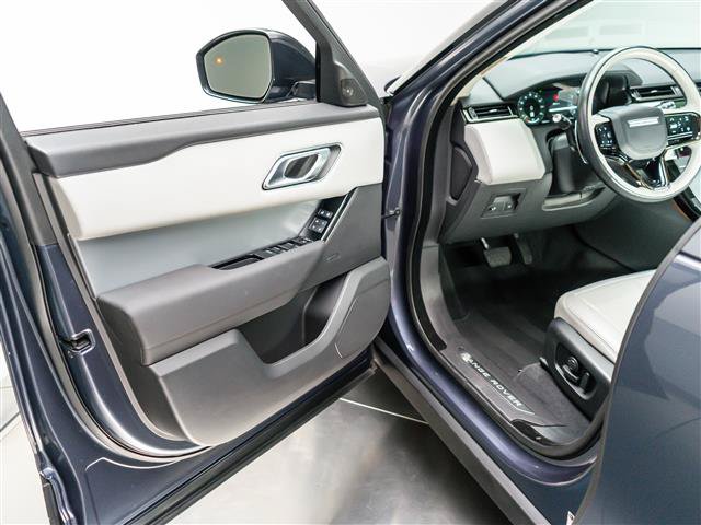 Used 2024 Land Rover Range Rover Velar S AWD/4WD image 24