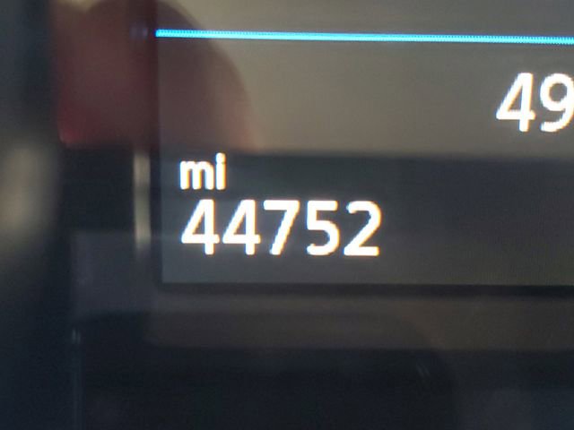 Used 2019 Volkswagen Tiguan SE image 19