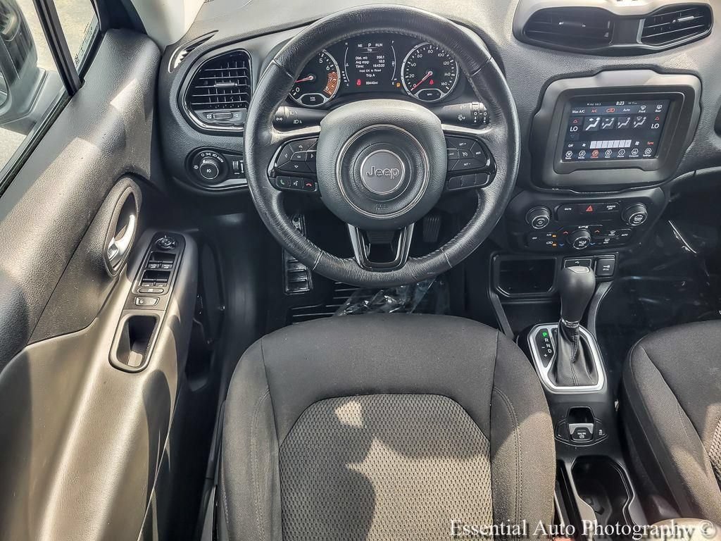 Used 2020 Jeep Renegade Altitude FWD image 11