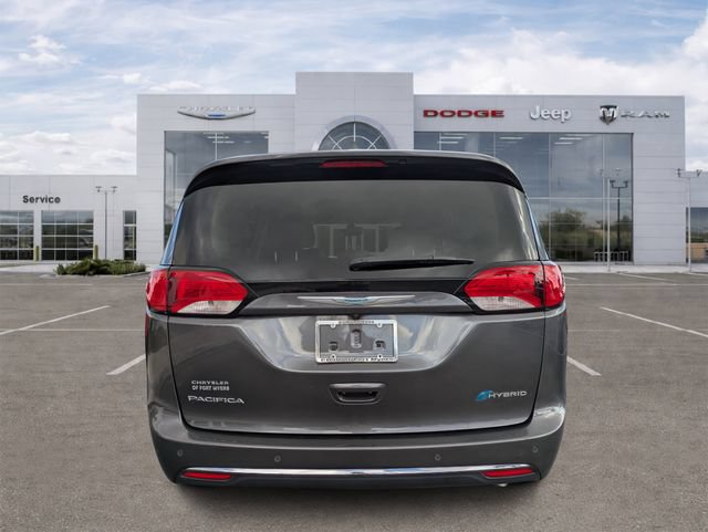 Used 2018 Chrysler Pacifica Limited w/ Advanced Safetytec Group FWD image 3