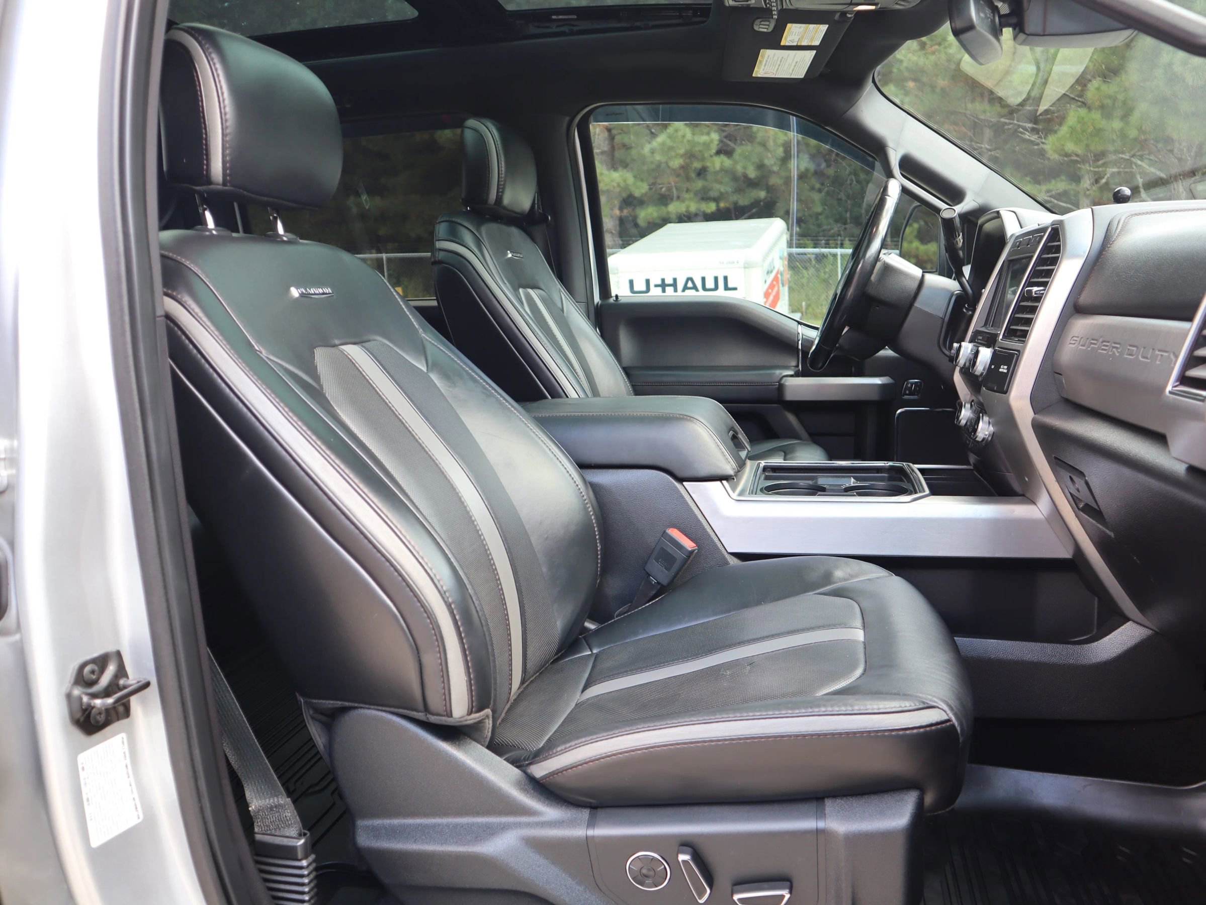 Used 2019 Ford F450 Platinum image 33