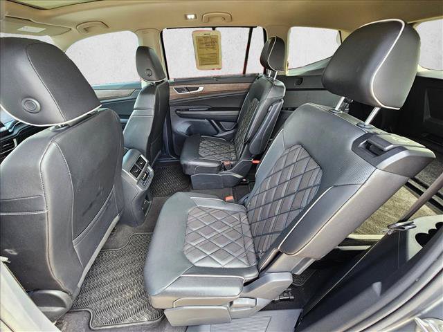 Used 2024 Volkswagen Atlas SEL Premium R-Line AWD/4WD image 18