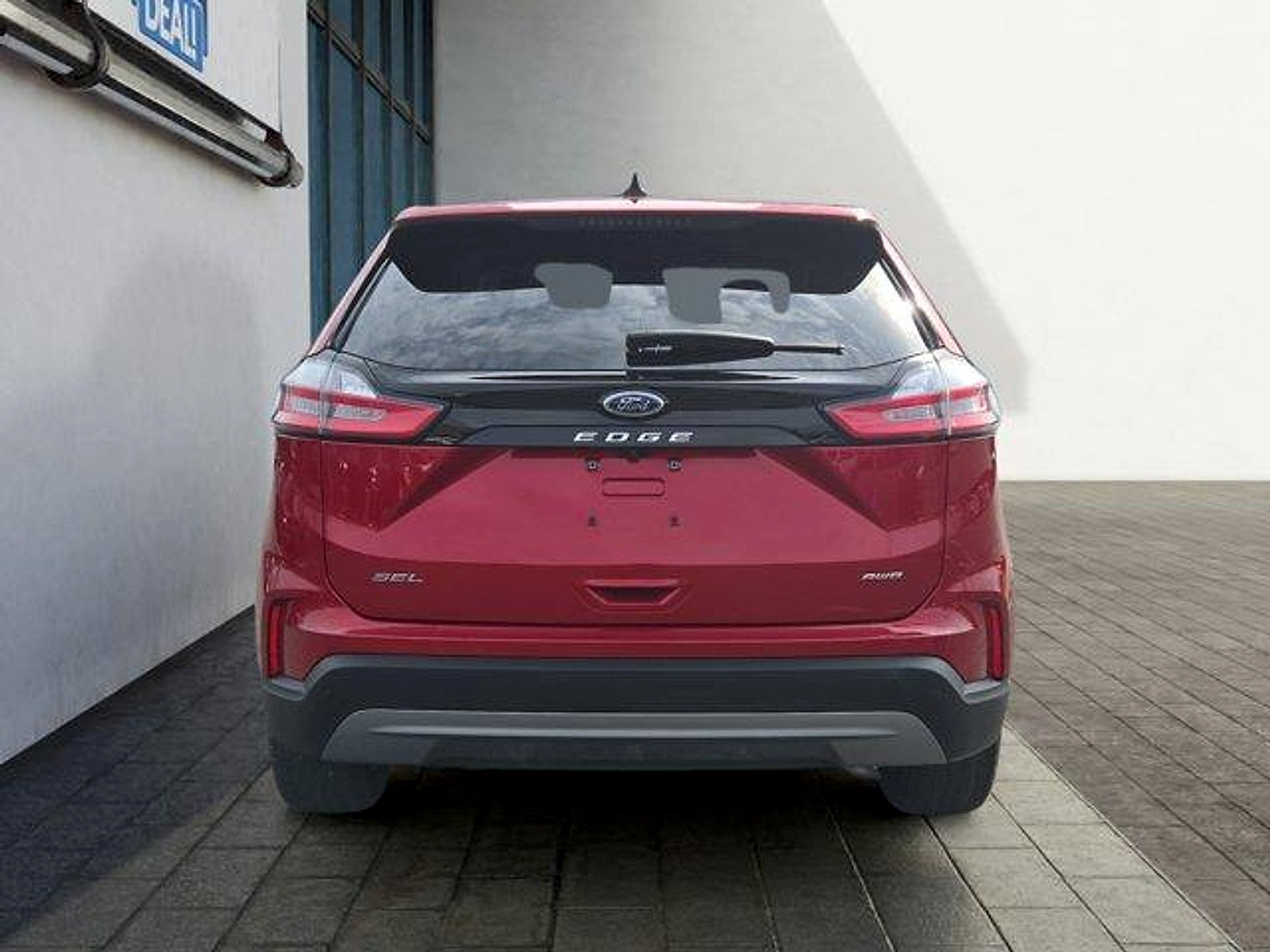 Certified 2023 Ford Edge SEL w/ Convenience Package AWD/4WD image 4