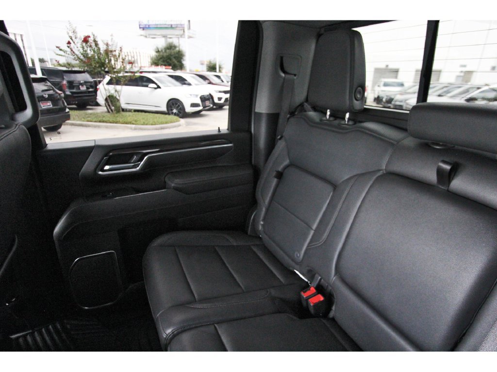 Used 2025 Chevrolet Silverado 2500 LTZ w/ LTZ Convenience Package AWD/4WD image 11