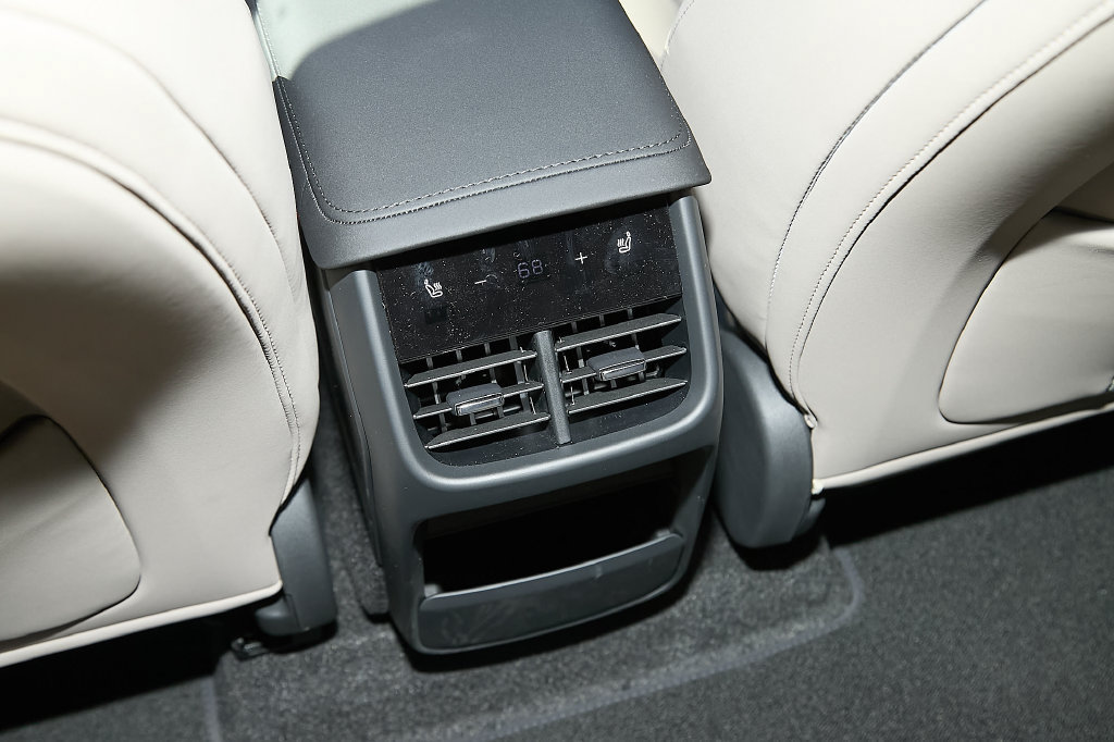 New 2027 Volvo EX60 Ultra AWD/4WD image 35