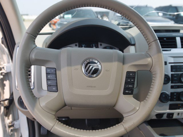 Used 2010 Mercury Mariner 4WD image 18
