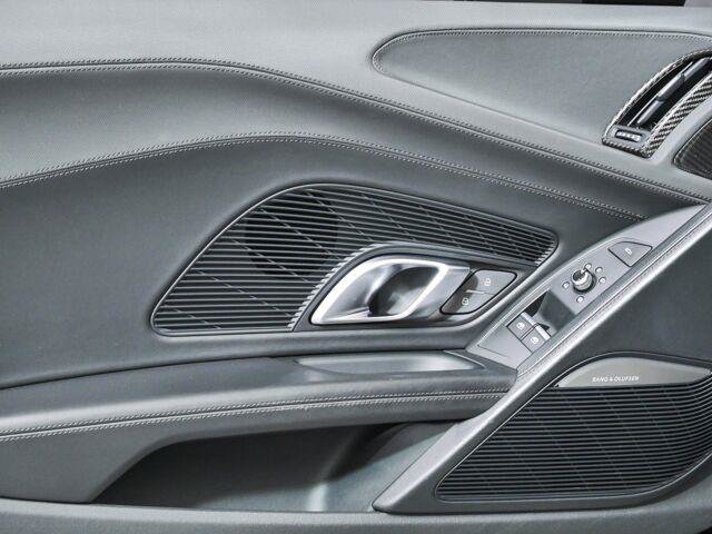 Used 2020 Audi R8 V10 AWD/4WD image 6