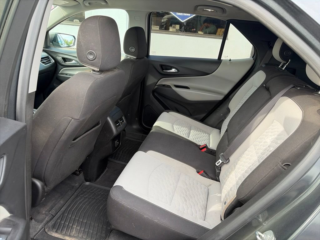 Used 2020 Chevrolet Equinox LS w/ LS Convenience Package AWD/4WD image 22