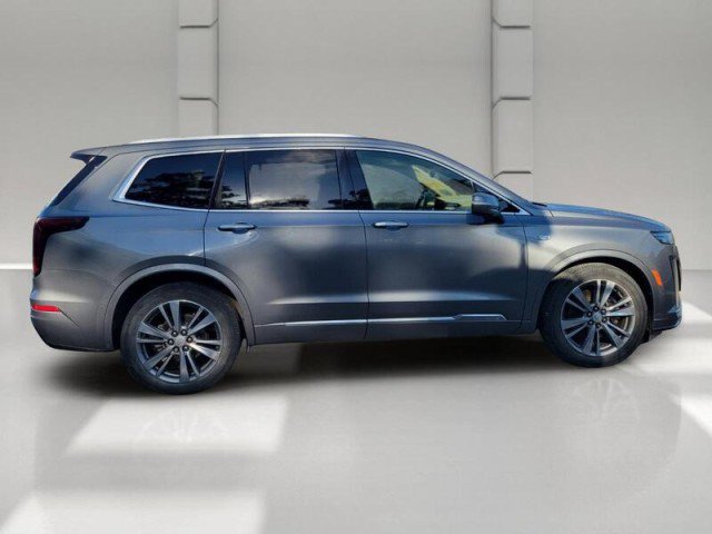Used 2020 Cadillac XT6 Premium Luxury w/ Platinum Package FWD image 4