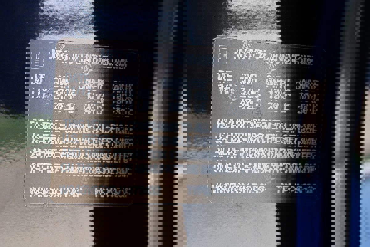 Used 2018 Buick Regal Essence w/ Driver Confidence Package #1 image 50