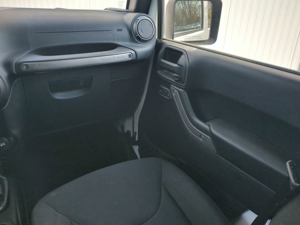 Used 2016 Jeep Wrangler Unlimited Sport w/ Quick Order Package 23S image 17