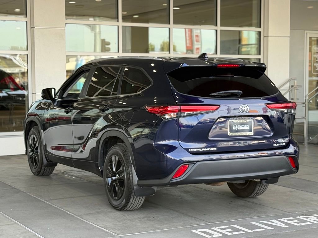 Used 2023 Toyota Highlander XLE image 10