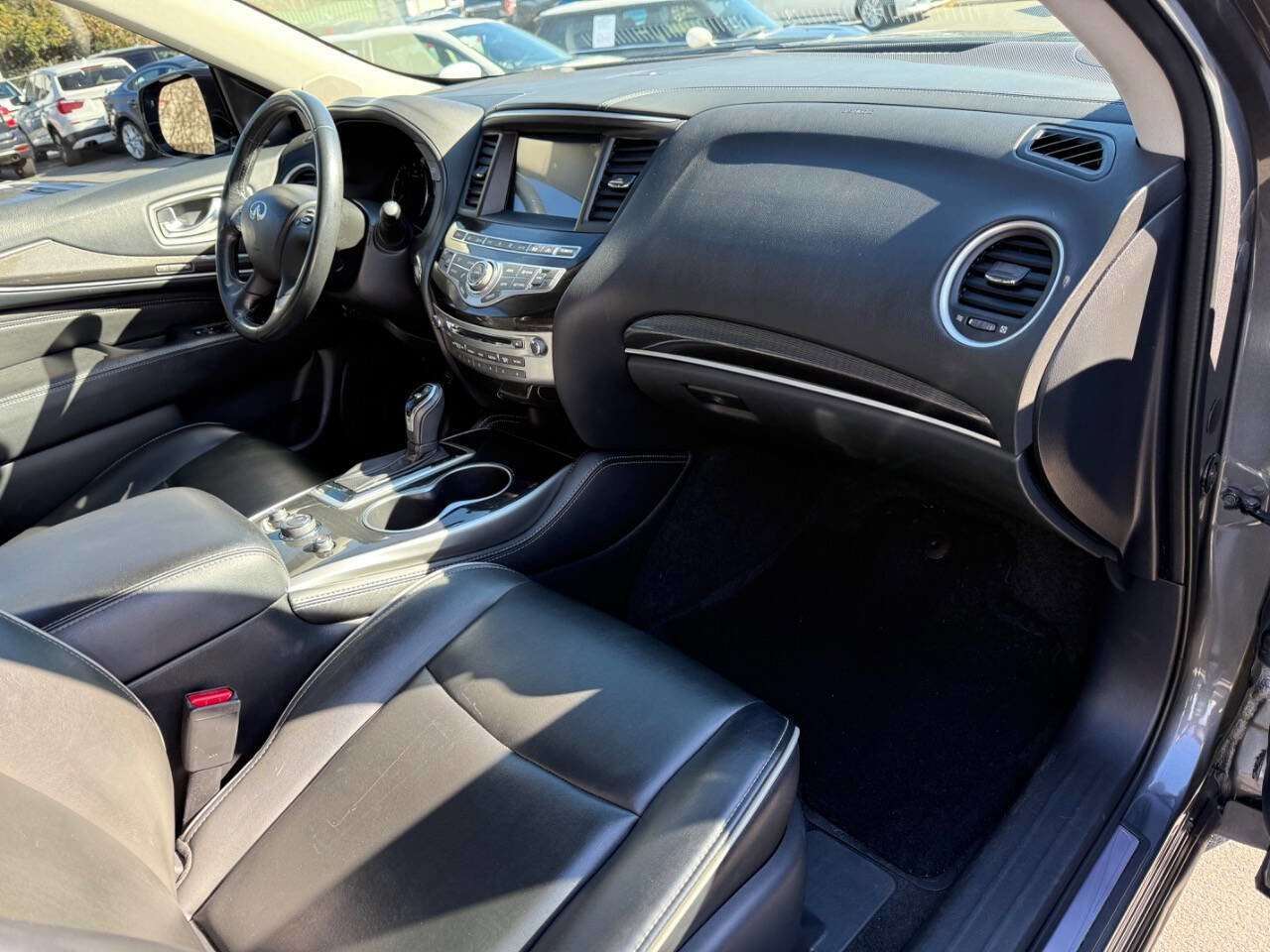 Used 2019 INFINITI QX60 Luxe image 15