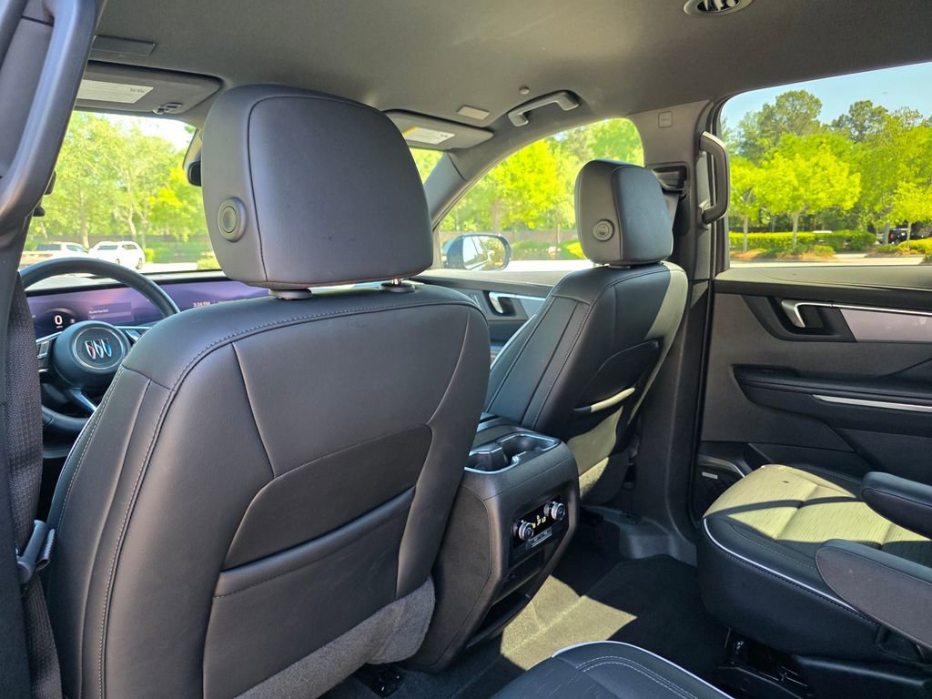 Certified 2025 Buick Enclave Sport Touring FWD image 27
