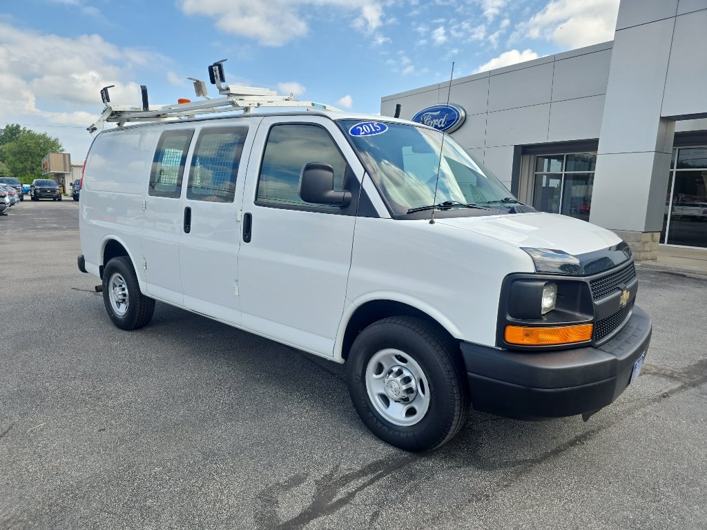 Used 2015 Chevrolet Express 2500 RWD image 4