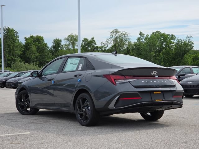 New 2026 Hyundai Elantra SEL FWD image 15