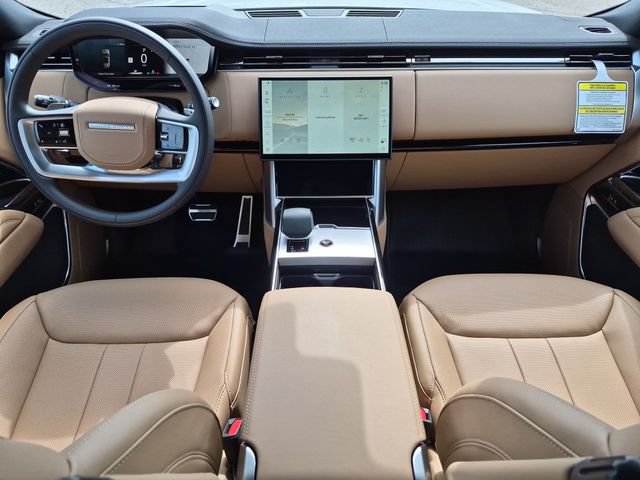 New 2026 Land Rover Range Rover Long Wheelbase SE AWD/4WD image 14