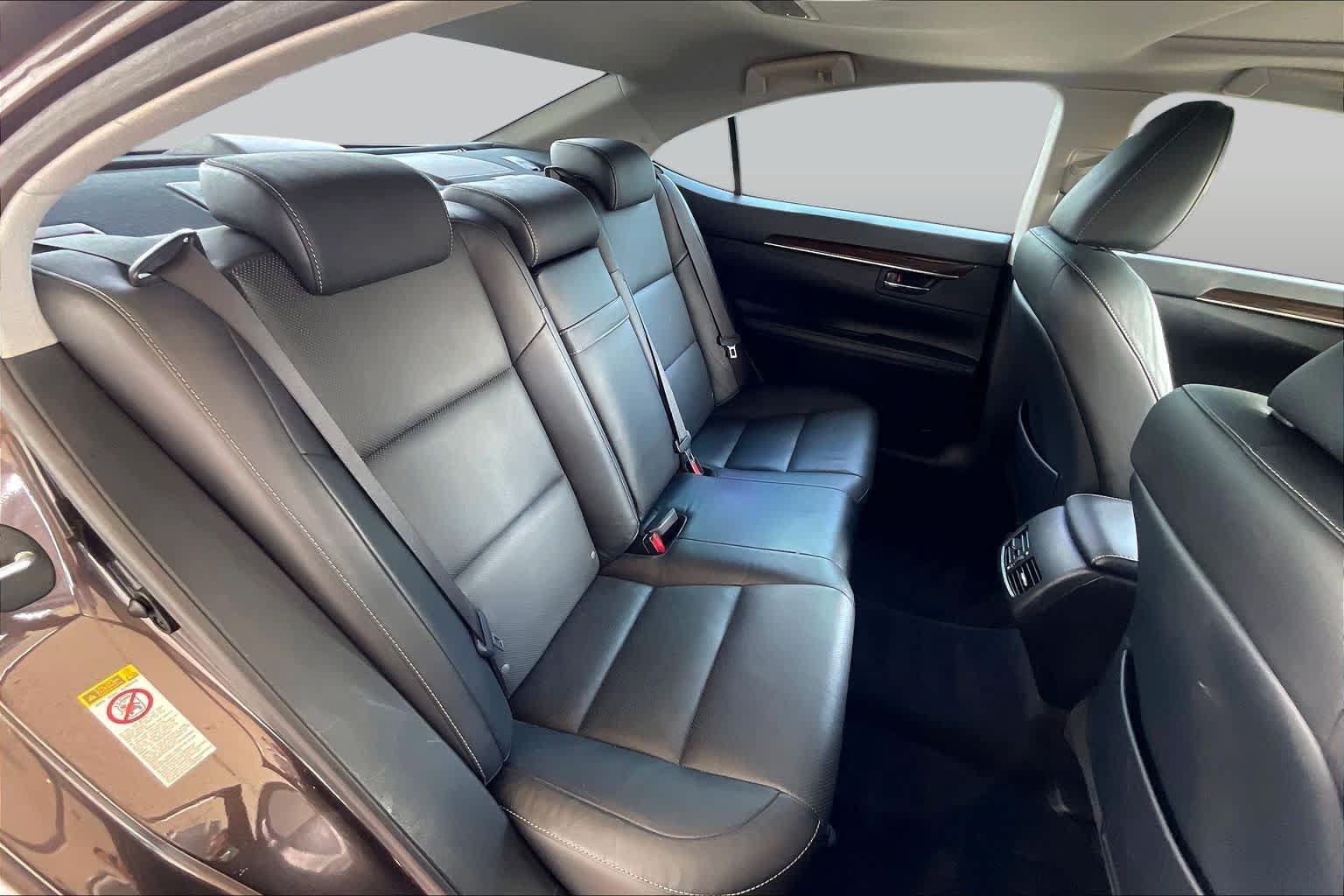 Used 2014 Lexus ES 350 w/ Luxury Package FWD image 17
